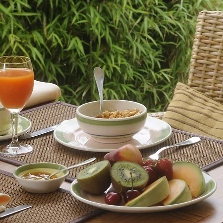 Martinique 3*